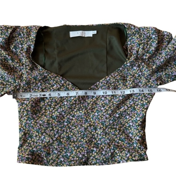 ASTR The Label Bubble Sleeve Blouse Crop Top Olive Lilac Ditsy Size XS - Picture 8 of 9